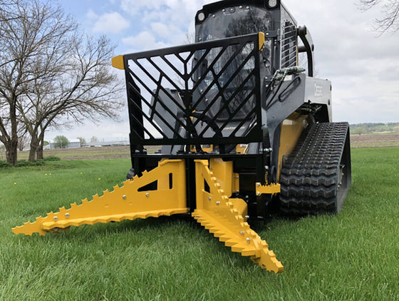 Jaws: The puller has two massive jaws made of 1-inch thick AR400 steel, designed to grip and pull trees and stumps. These jaws can open up to 48 inches wide.